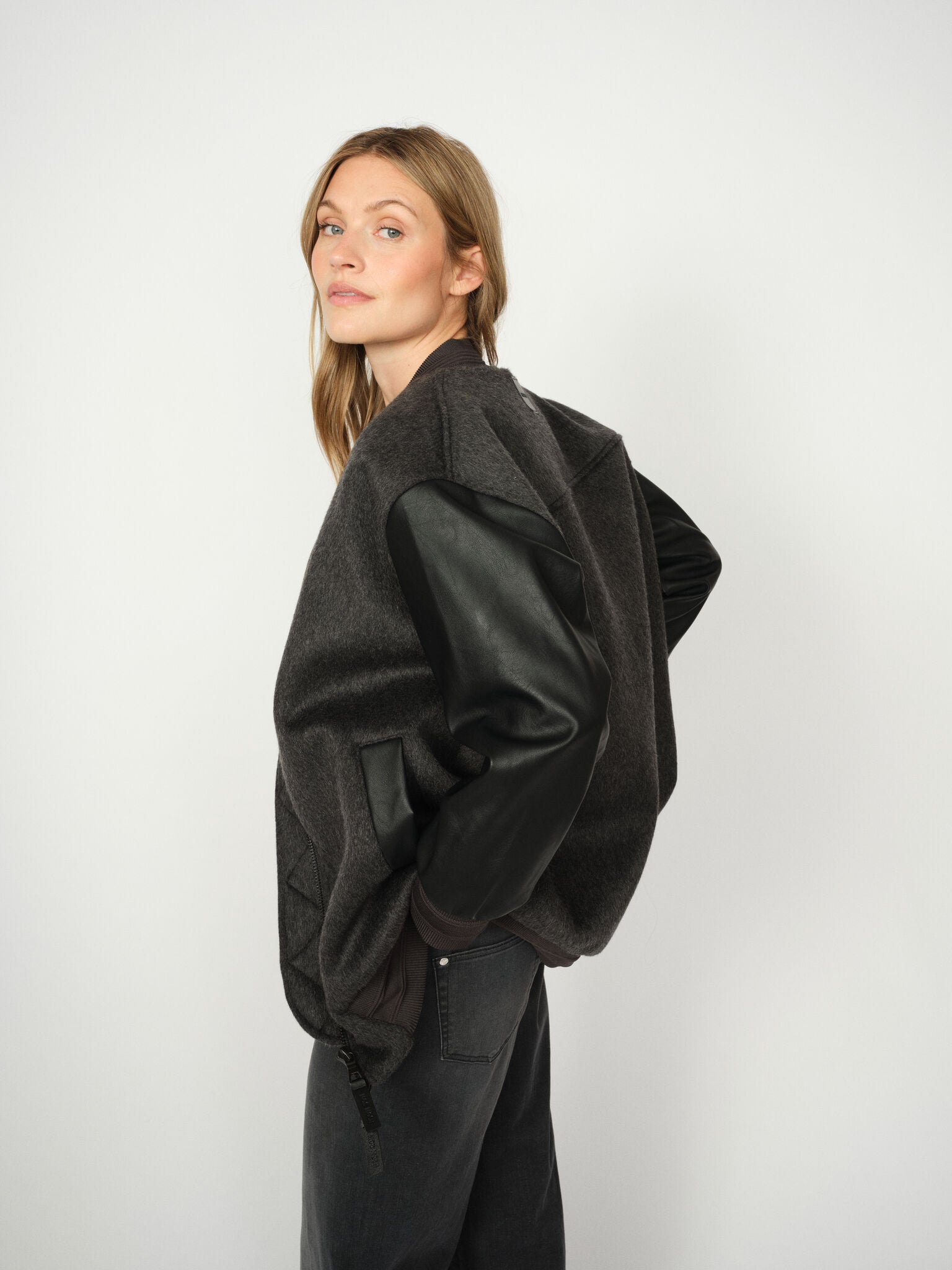 Modelshot / Phantom / Detail